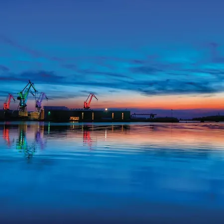 Stunning In With Wifi Póla